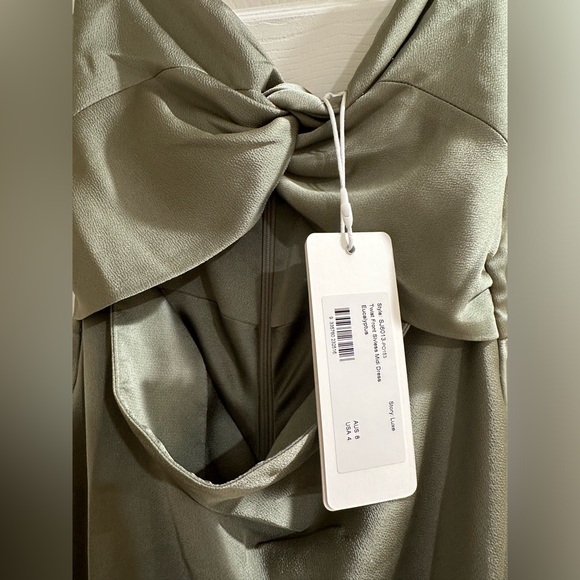SHONA JOY - Luxe Twist Front Sleeveless Midi Dress - Eucalyptus NWT - Picture 5 of 6